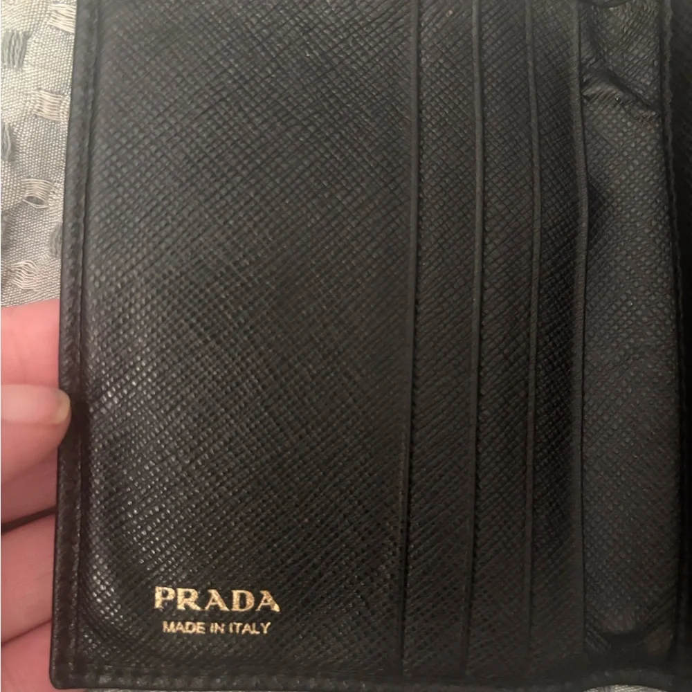 Prada Black Textured Leather wallet with callout - Picture 3 of 4
